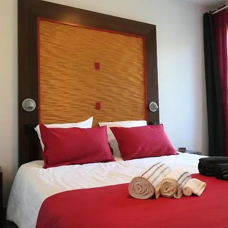 アパート Caremeau 1 *